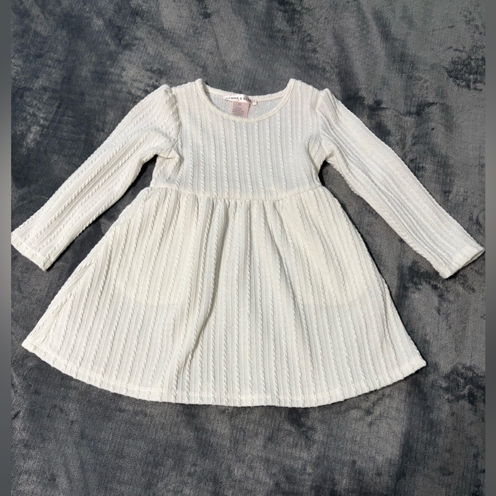 Adorable Girl’s Creamy White Cable Knit Sweater Dress 2T LIKE NEW!